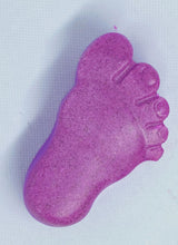 Load image into Gallery viewer, Scrubby foot Buddy bar  This lovely chunky scrubby buddy bar is sure to keep your feet smelling fresh and looking great too! Packet with grounded Pumice stone to scrub away dead or hard skin and lashings of our scented smelling fragrances.  approx 100g
