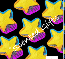 Load image into Gallery viewer, Sweetie Star bath bomb
