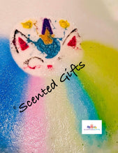 Load image into Gallery viewer, Catticorn bath bomb   Catticorn shaped bath bomb with hand painted detail coloured embeds and scented in marshmallow. 
